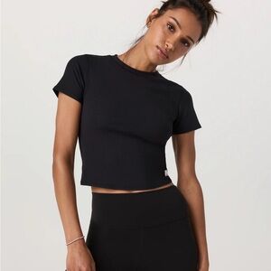Vuori Black Ribbed Crop Tee - Short Sleeve